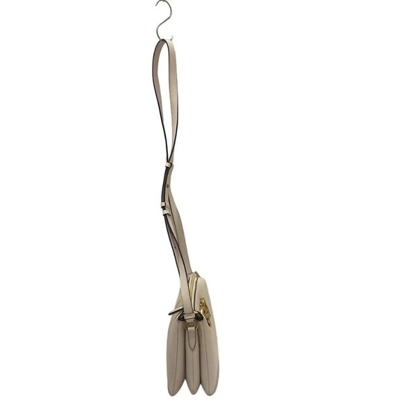 Auth Salvatore Ferragamo Gancini - White Leather Shoulder Bag - Picture 2 of 8